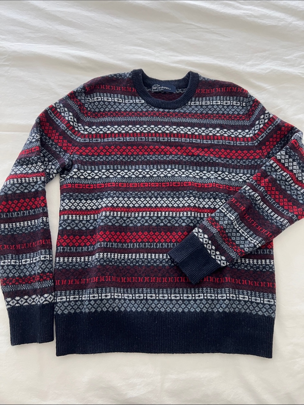 GAP Men's Fair Isle Lambswool Crewneck Sweater in Navy & Red